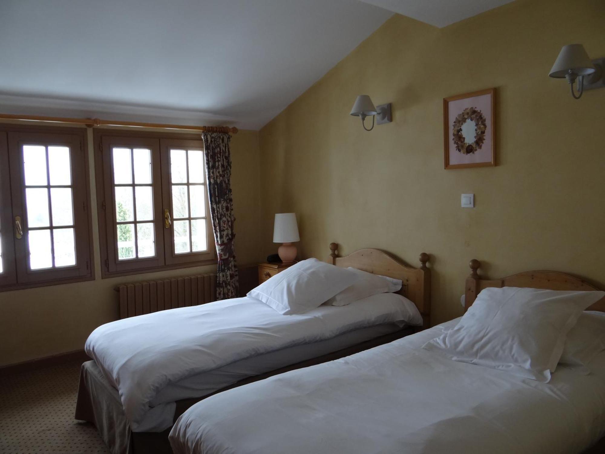 Auberge Des Chasseurs Échenevex Quarto foto