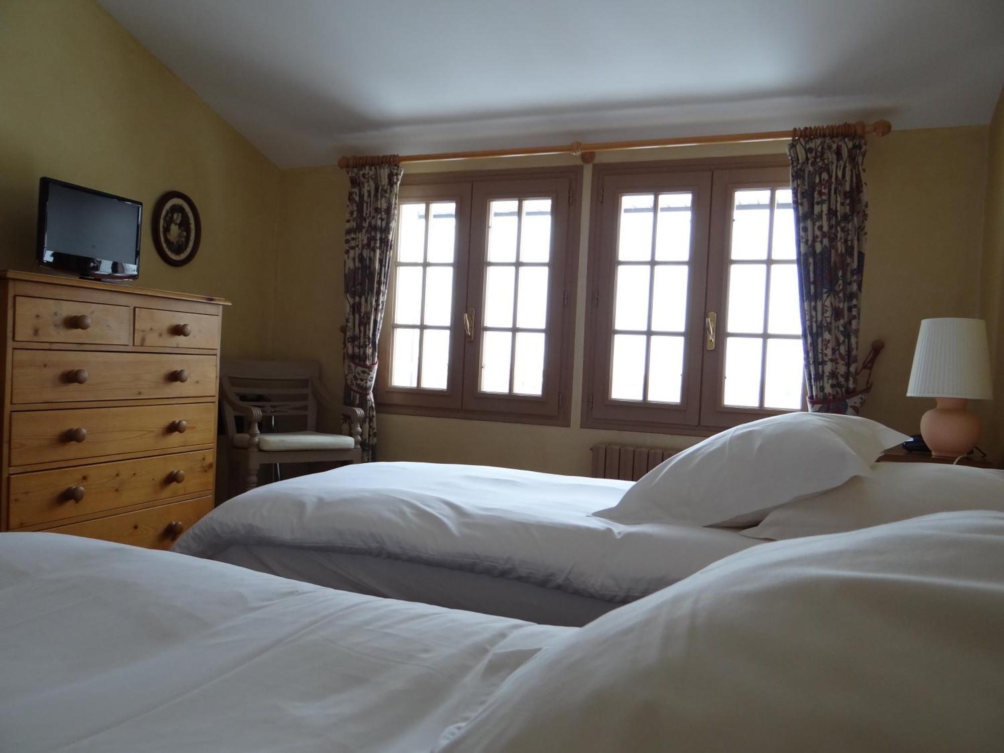 Auberge Des Chasseurs Échenevex Quarto foto
