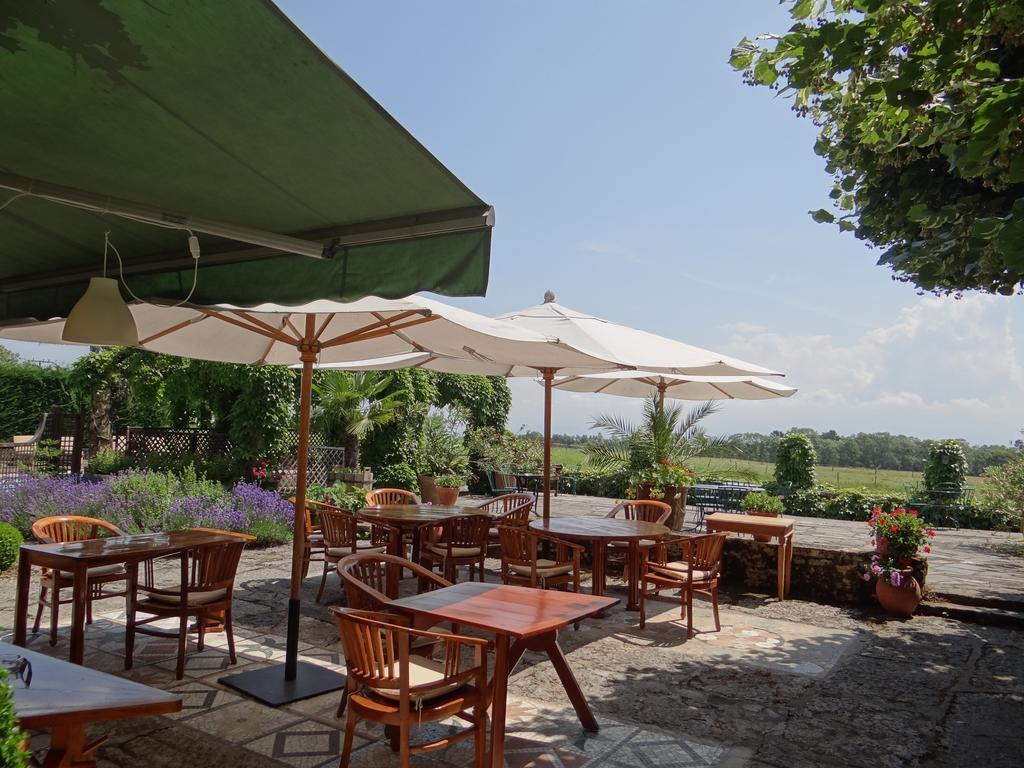 Auberge Des Chasseurs Échenevex Exterior foto